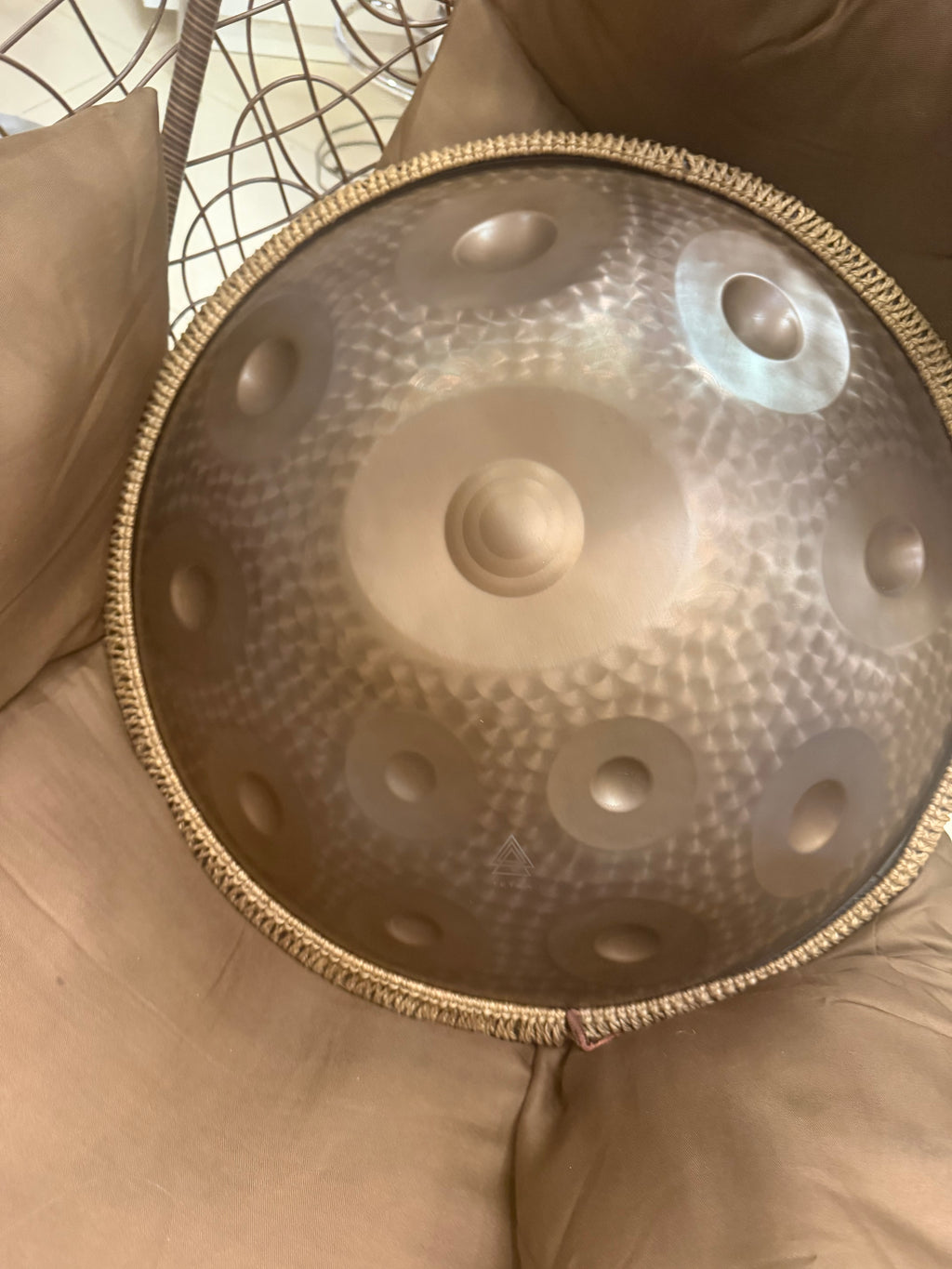 Tetra Handpan | D Kurd | 12 Notes | Gold | 432