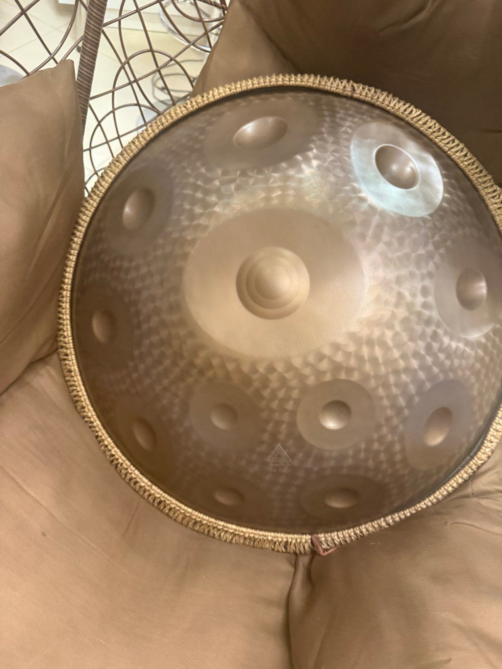 Tetra Handpan | D Kurd | 12 Notes | Gold | 432