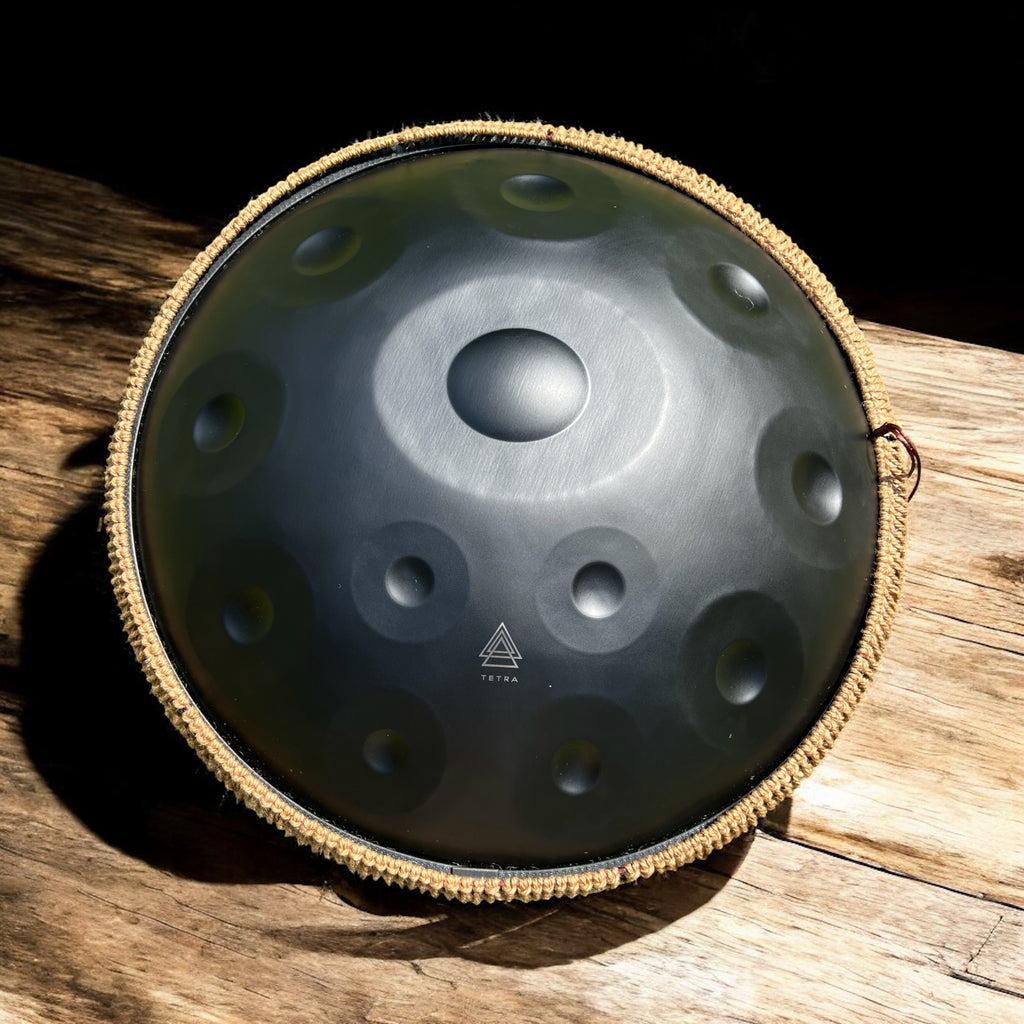 Tetra Handpan | D Kurd | 12 Notes | Stainless Steel | Black Matt | 432 Hz