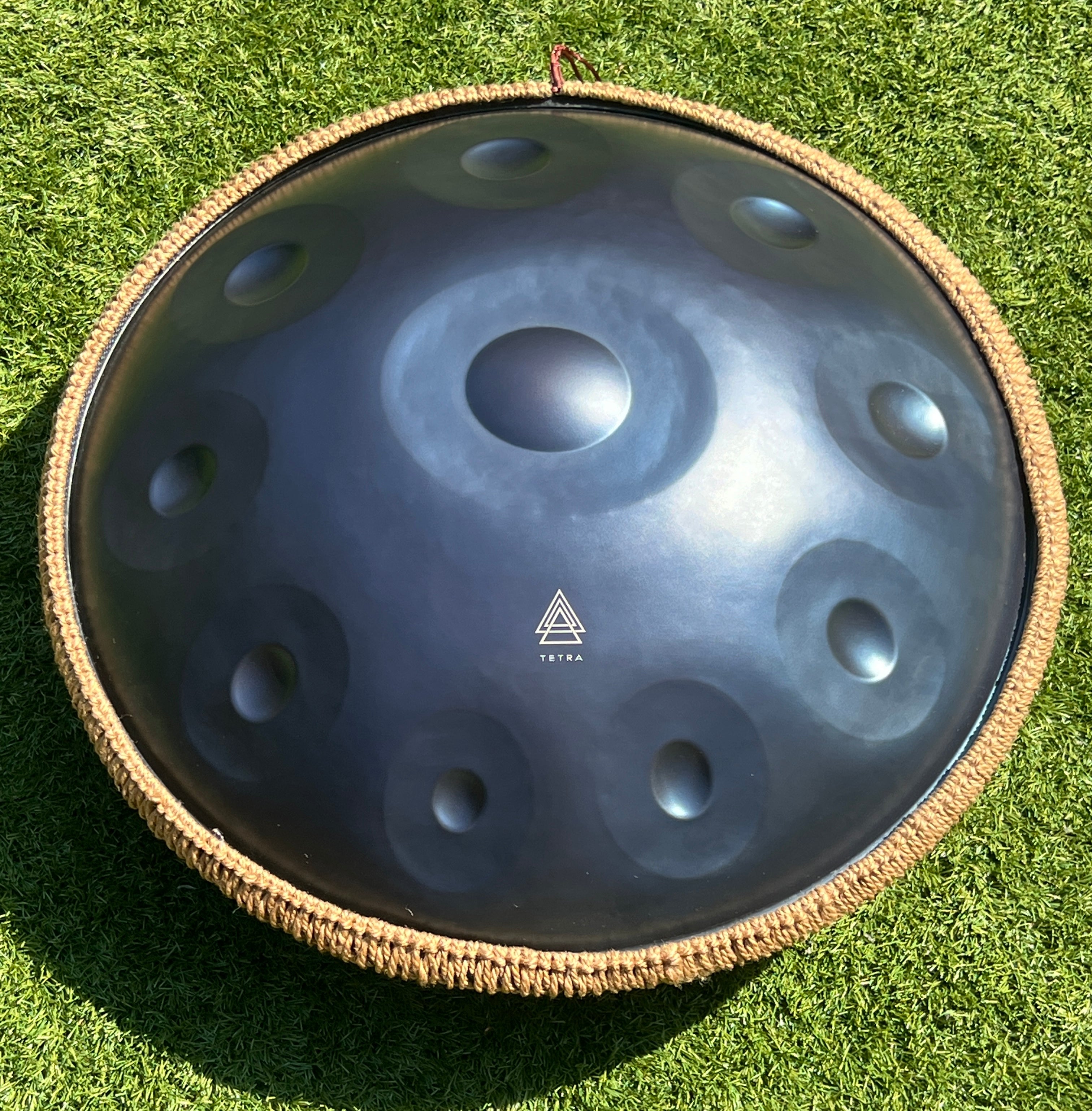 Tetra Handpan | D Kurd | 10 Notes | Stainless Steel | Space Blue | 432 Hz