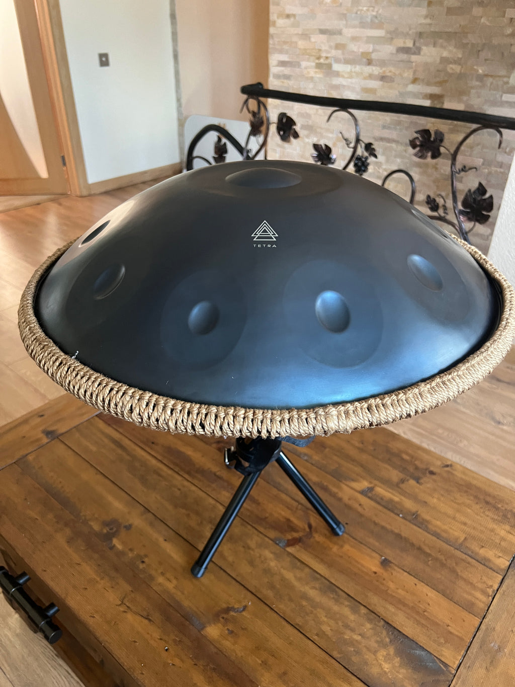 Tetra Handpan | D Kurd | 10 Notes | Stainless Steel | Space Blue | 432 Hz