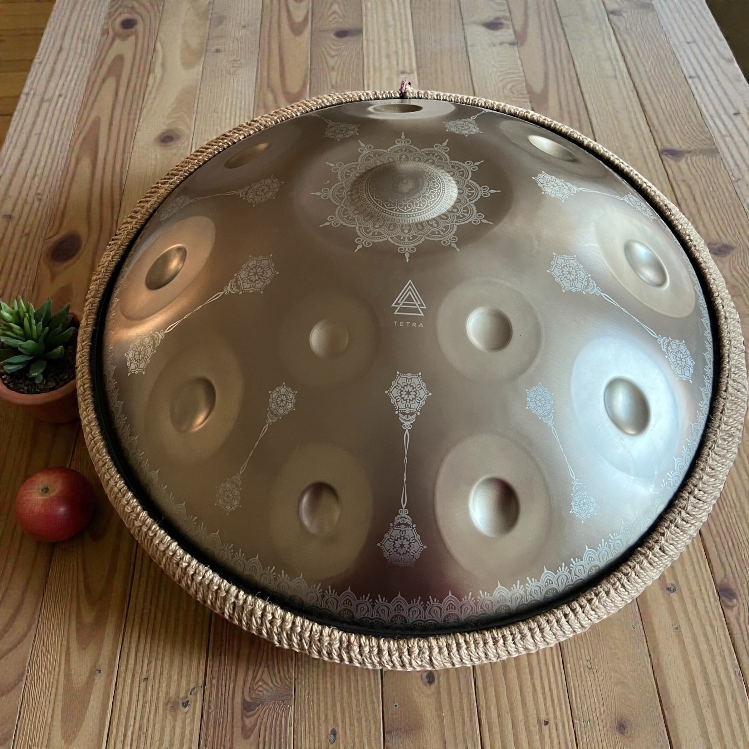 Tetra Handpan | D Kurd | 12 Notes | Gold Mandala| 440 Hz