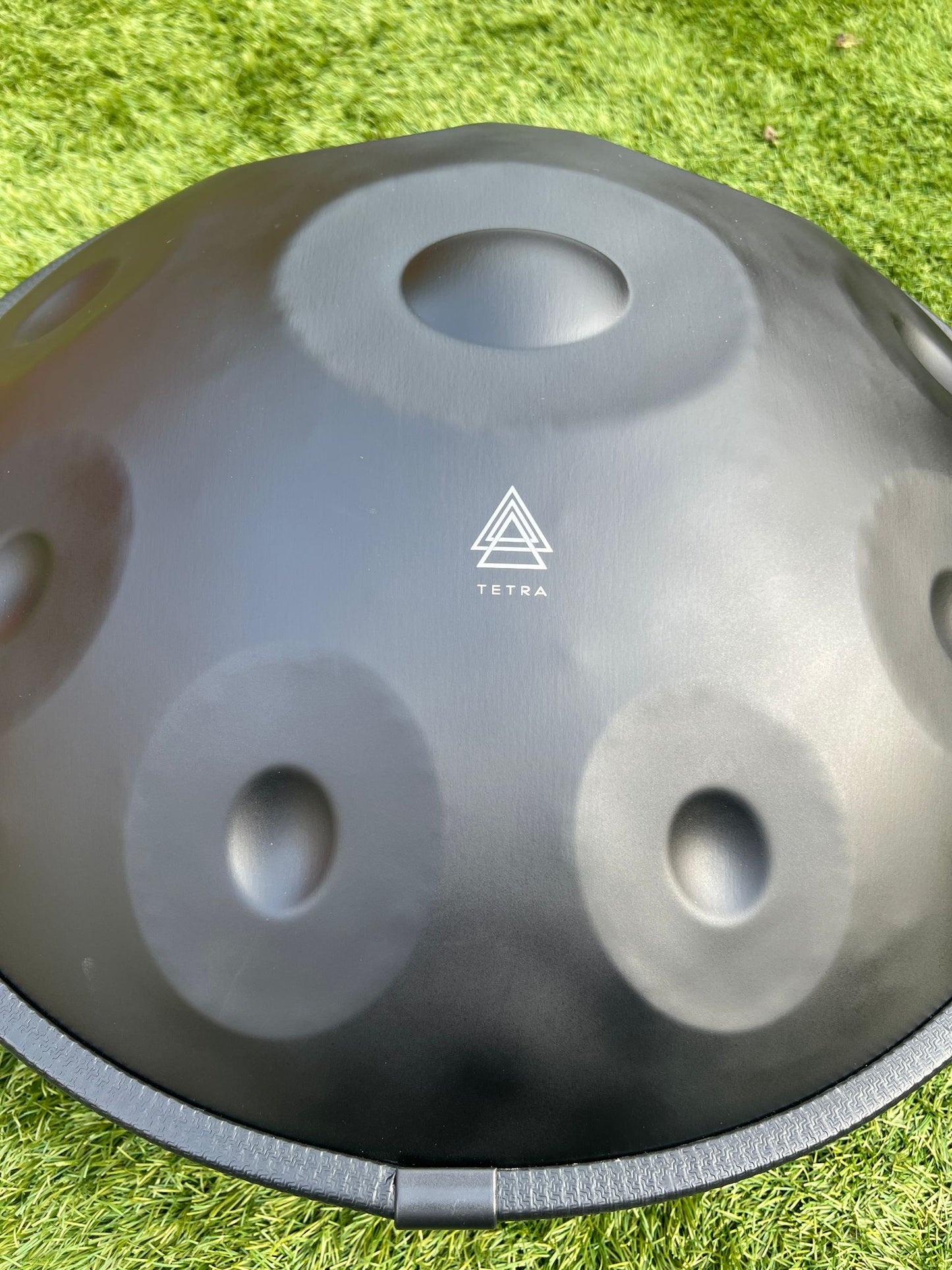 Handpan / Black / 22 inches 9 notes / Stainless Steel / D Minor Kurd