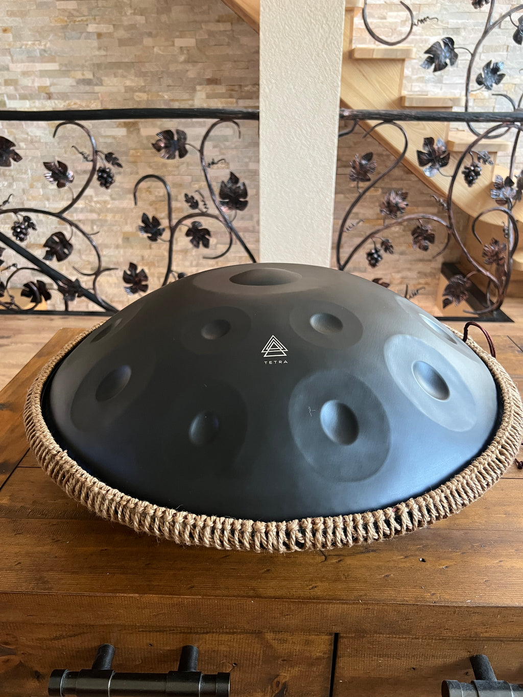 Tetra Handpan | D Kurd | 12 Notes | Stainless Steel | Black Matt | 432 Hz