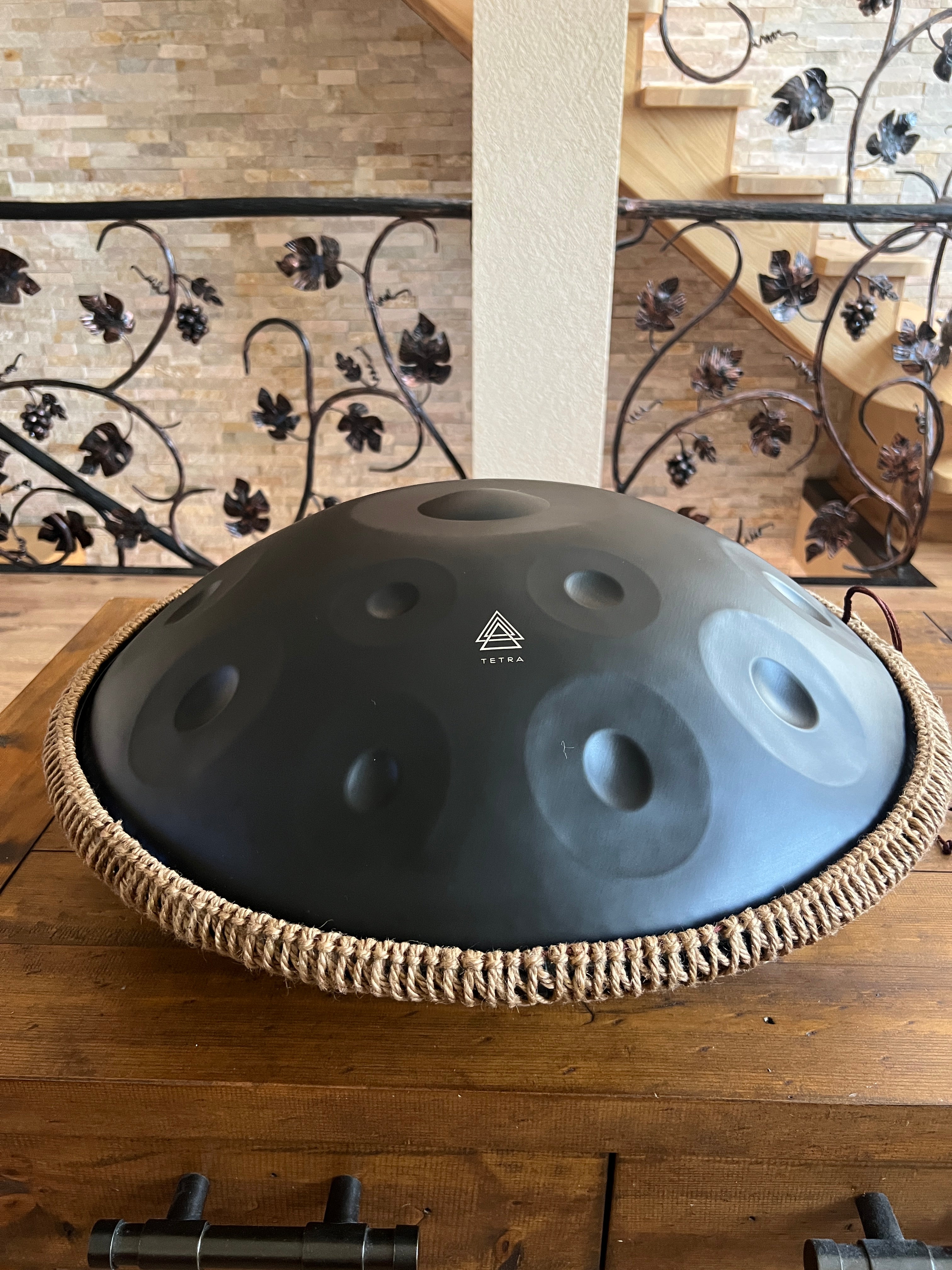 Tetra Handpan | D Kurd | 12 Notes | Stainless Steel | Black Matt | 432 Hz