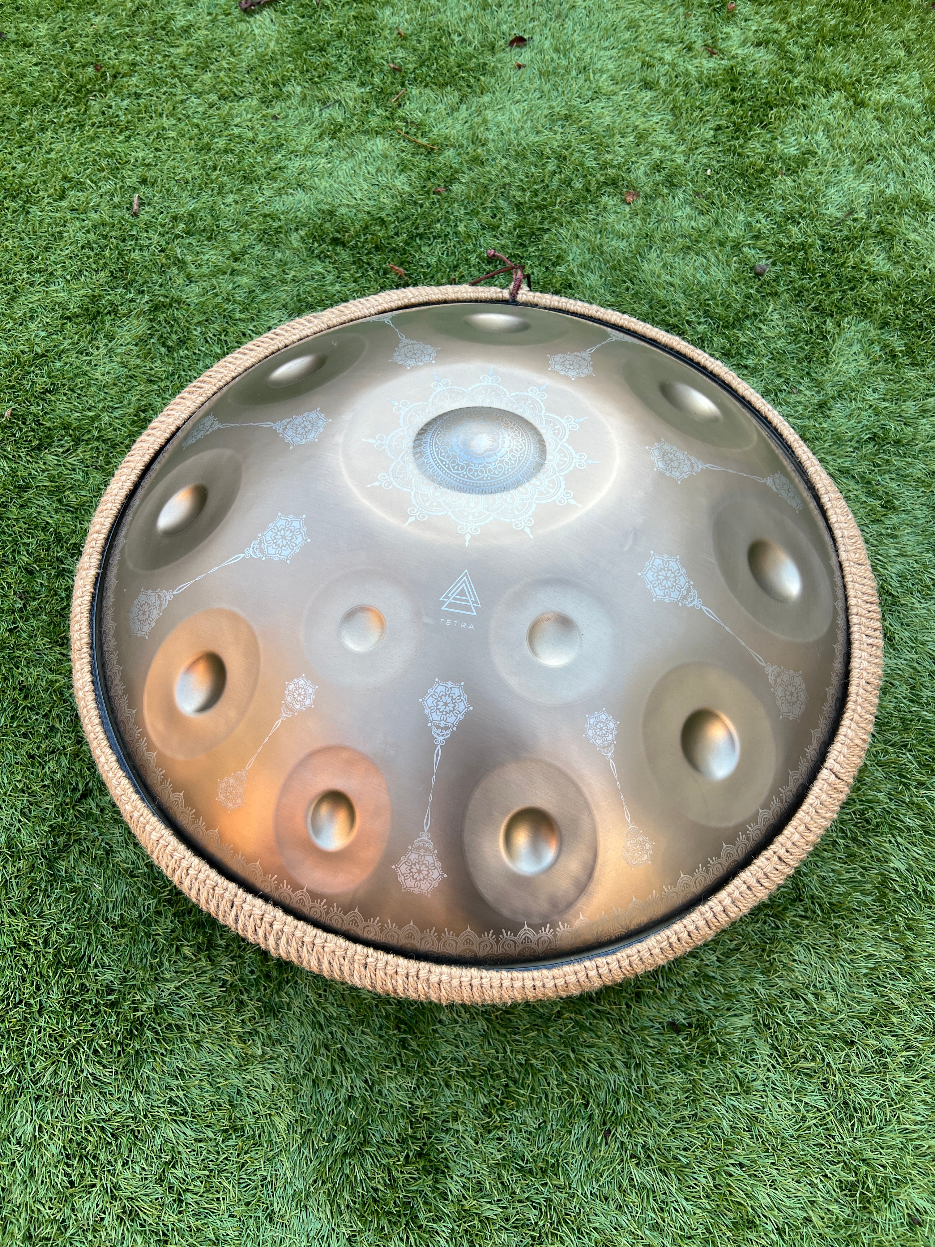 Tetra Handpan | D Kurd | 12 Notes | Gold Mandala| 432 Hz