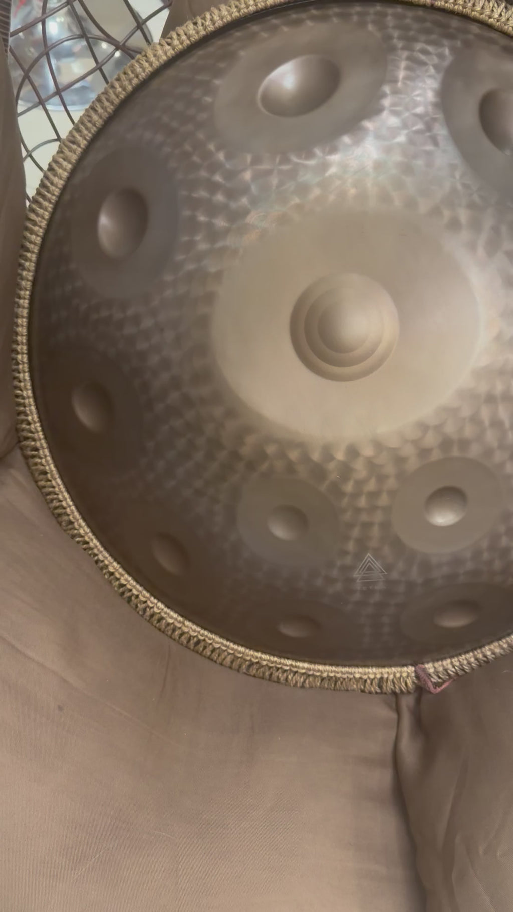 Tetra Handpan | D Kurd | 12 Notes | Gold | 432