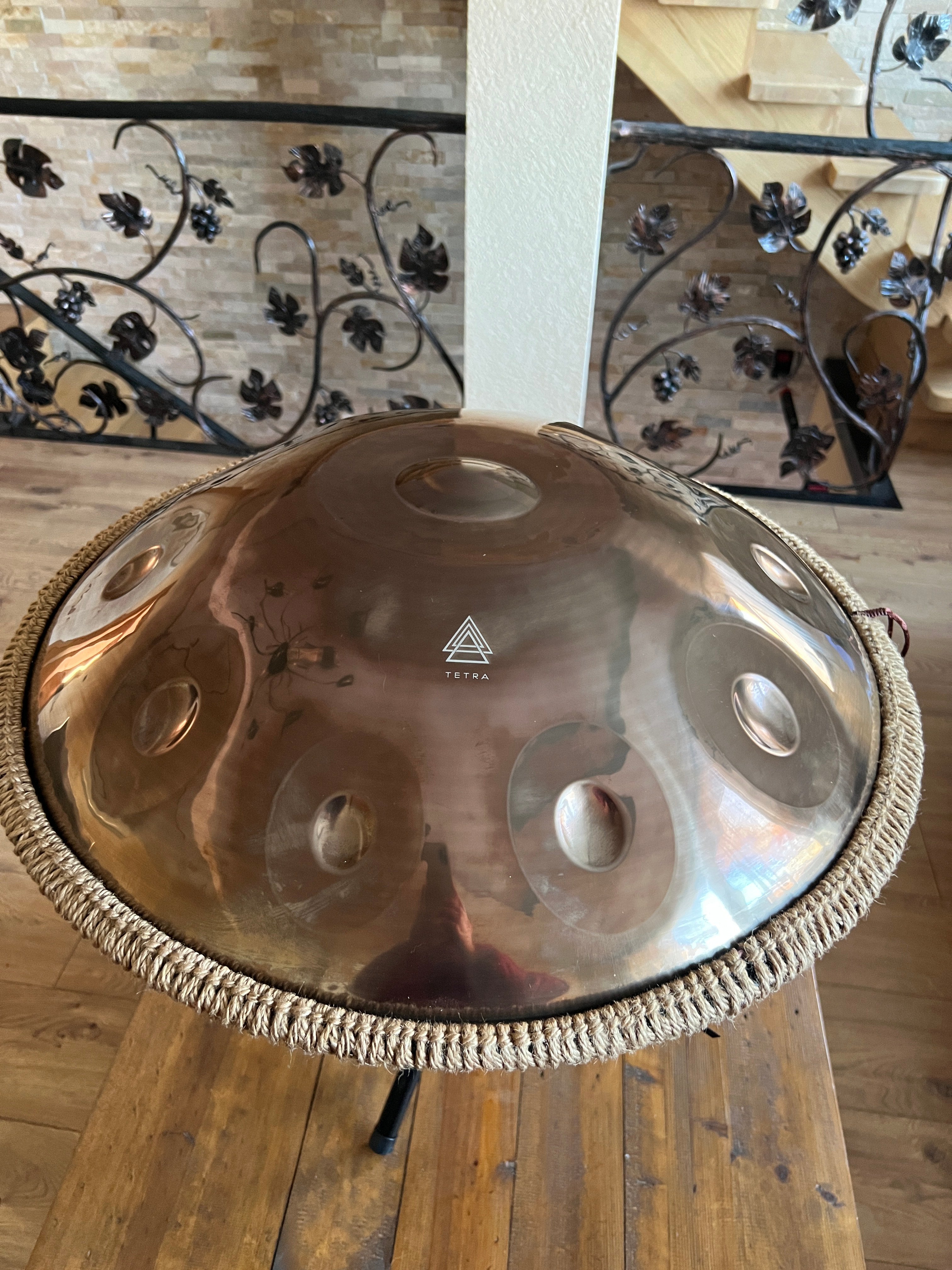Tetra Handpan | D Kurd | 10 Notes | Bronze| 432 Hz – Tetra Handpans